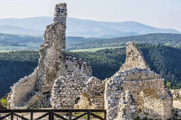 Cachtice castle ruins, Slowakije — Stockfoto