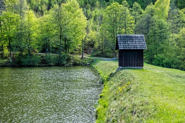 Halčianské Jezero Pohoří Štiavnica Slovenská Republika Sezónní Přírodní Scéna Turistický — Stock fotografie