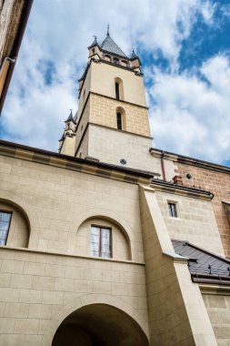 Hronsky Benadik, Slovak Cumhuriyeti 'ndeki güçlendirilmiş Benedikt manastırı. Dini mimari. Seyahat hedefi.
