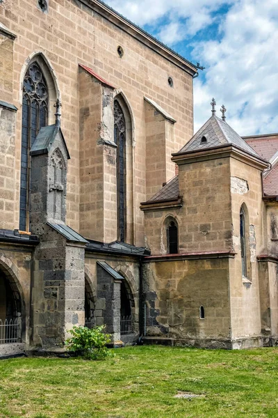 スロバキア共和国のHronsky Benadikにある要塞化されたベネディクト会修道院 宗教建築 目的地 — ストック写真