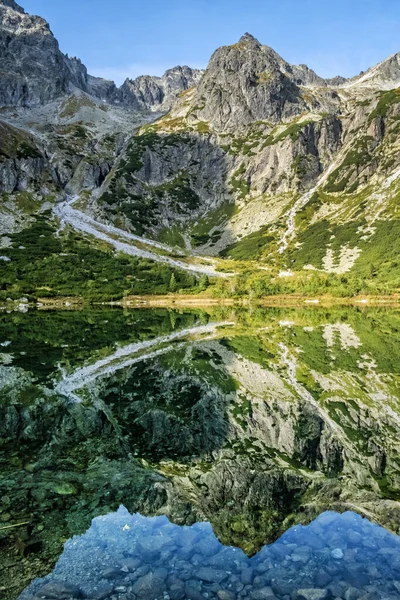 Yeşil Tarn Yüksek Tatras Dağları Slovakya Cumhuriyeti Mevsimsel Doğal Sahne — Stok fotoğraf