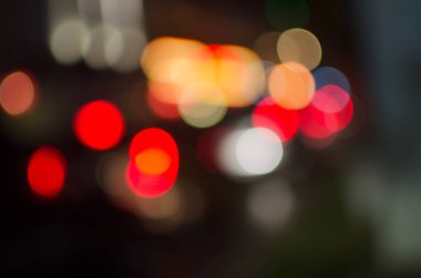 Şehir defocused gece lambası abstract, bokeh, renkli ve koyu arka plan bulanıklık.