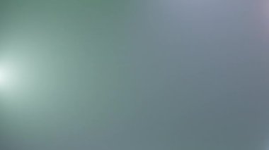 Colorful & bulanıklık arka plan sonsuzluk veya kesintisiz döngü. Colors & Lights birbirlerine çarpır. Video başlığı veya metin arka planı, çekim geçişleri için iyi.