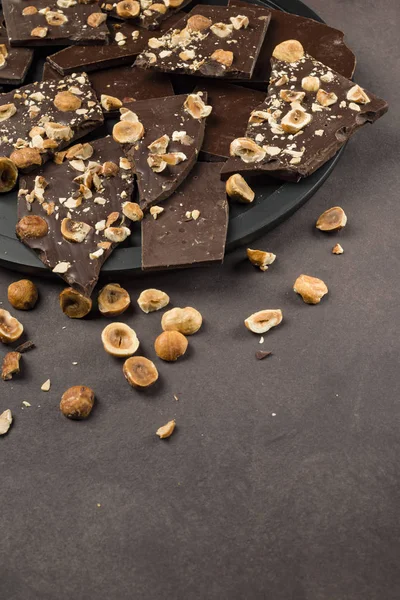 Hazelnoot pure chocolade — Stockfoto