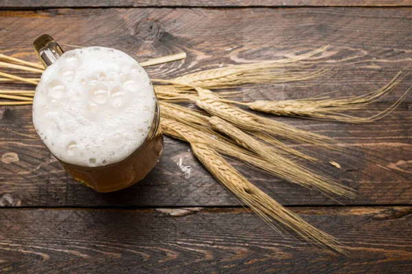 Top View Beer Pint Foam Wooden Table Ears Wheat — Stock Photo, Image