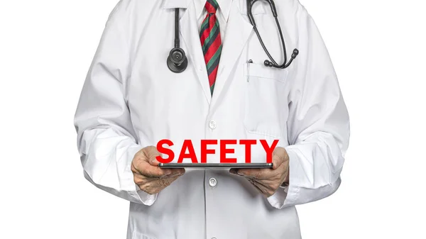 Ein Arzt Weißen Krankenhauskittel Mit Einem Sicherheitsbanner Vereinzelt Auf Weißem — Stockfoto