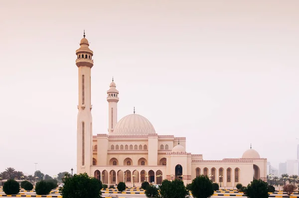 Mezquita Más Emblemática Fateh Por Noche Manama Bahréin — Foto de Stock