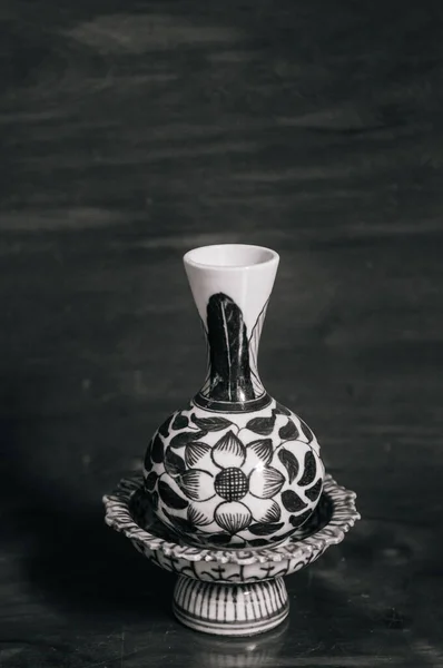 Antigua Bandeja Pedestal Vintage Florero Pintado China Porcelana China Sobre —  Fotos de Stock
