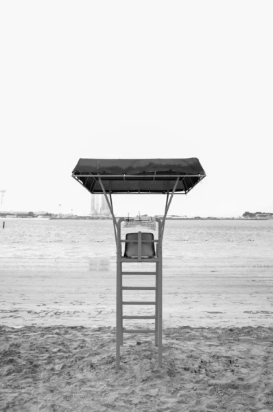 Estação Lifeguard Praia Corniche Abu Dhabi — Fotografia de Stock