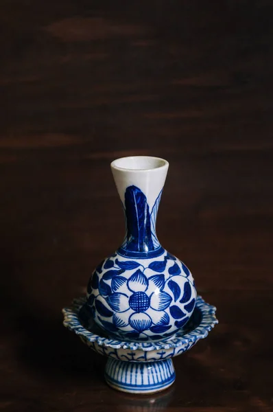 Bandeja Pedestal Azul Colorido Florero China Artículos Porcelana China Sobre —  Fotos de Stock