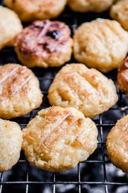 Khao Ji ya da Khao Jee, Tayland usulü yumurtalı pilav - Tayland usulü geleneksel sokak yemeği