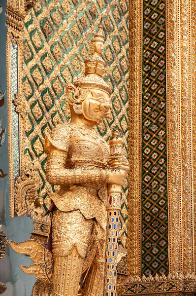 Belle Statue Gardien Géant Élégante Bâtiment Grand Palais Bangkok Wat — Photo