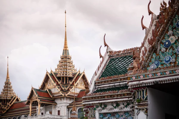 Facciata Dorata Tetto Del Grande Palazzo Bangkok Sala Del Trono — Foto Stock