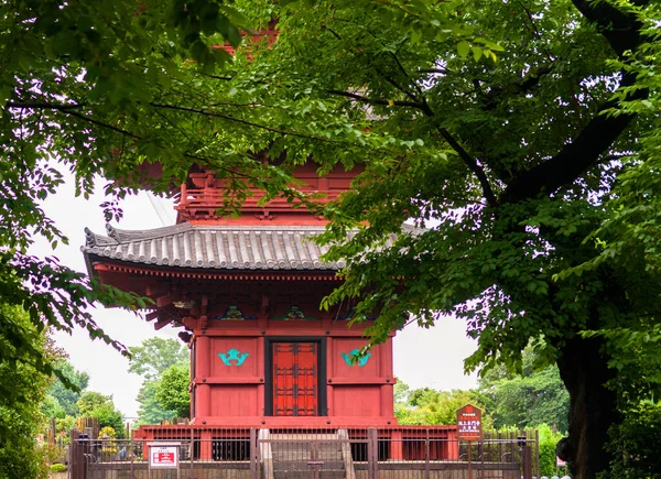 24 Haziran 2014, Ota-Ku, Tokyo, Japonya: Ikegami Honmon-ji Tapınağı büyük ve şaşırtıcı binalardan oluşan bir koleksiyona sahiptir. Burada ölen Aziz Nichiren 'i onurlandırıyor..