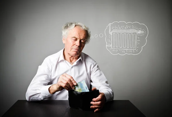 Bezorgd Oude Man Het Wit Kijkt Een Twintig Euro Portemonnee — Stockfoto