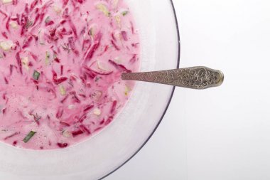 Soğuk Pancar çorbası. Diyet ve sağlıklı gıda.