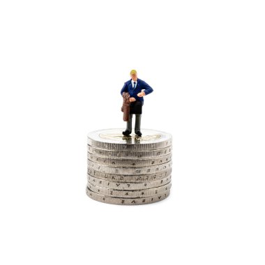 Küçük heykelcik ve sikkeler. 