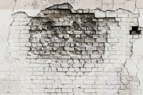 Riss in alter Ziegelmauer. — Stockfoto