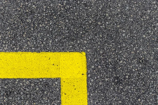 Gelbe Linie. Straßenmarkierung. — Stockfoto
