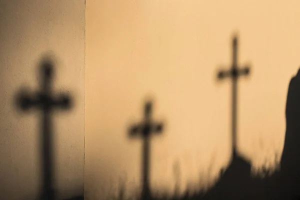 Shadows Crosses Wall Sunset Cemetery Sunlight — Stock Photo, Image