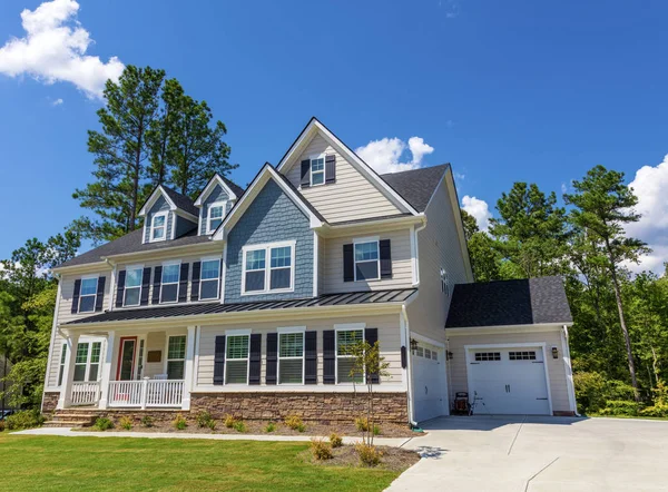 Beautiful House Colonial American Style — Stock Photo, Image