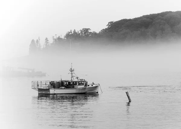 Kreeft Vissersboot Mistige Wateren Maine — Stockfoto
