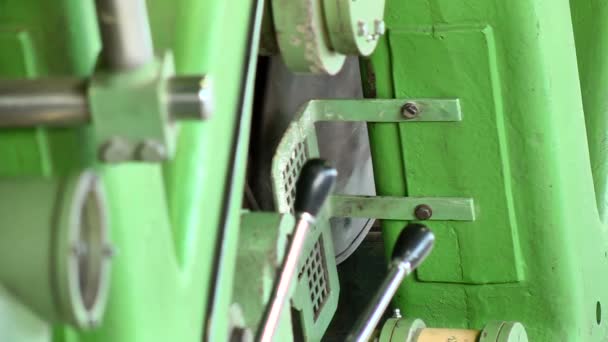 Roterande axlar i papperstillverkning — Stockvideo