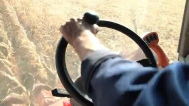 Eller hasat sürücü direksiyon simidi ve joystick kontrolü
