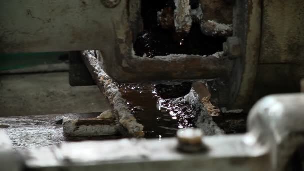 Leaks in the pump in the boiler room — Stock Video