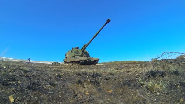 Russian artillery gunshot msta — Stock Video