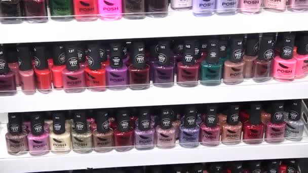 Large palette of nail polishes — Stock Video