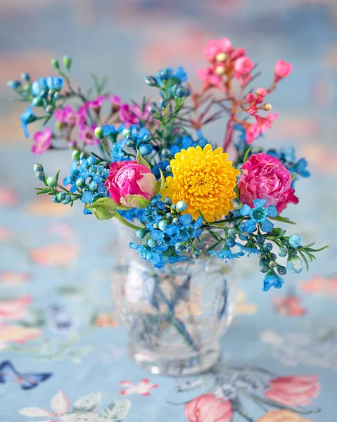 Krásná Kytice Jarních Květin Pěkná Banda Květin — Stock fotografie