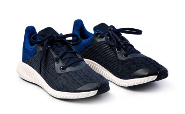 Çocuk spor ayakkabı beyaz arka plan üzerinde izole