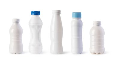 süt şişesi beyaz arka planda izole