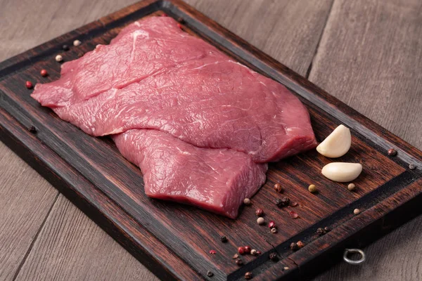 Raw Beef Meat Cutting Board — Stock Photo, Image