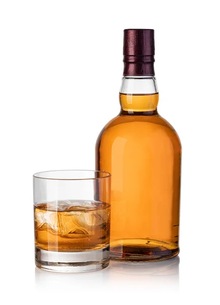 Bottiglia di whisky e vetro — Foto Stock