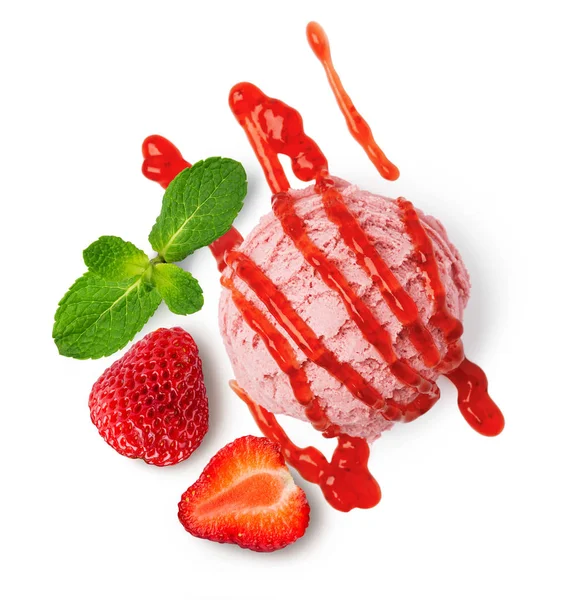 딸기 소스와 바닐라 아이스크림 스쿠프 — 스톡 사진