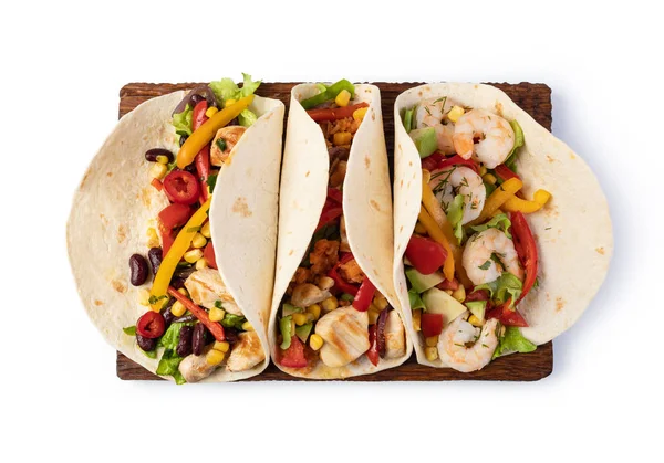 Burrito com legumes e tortilla, — Fotografia de Stock