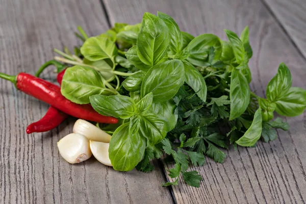 Fresh spices and herbs — Stock Photo, Image