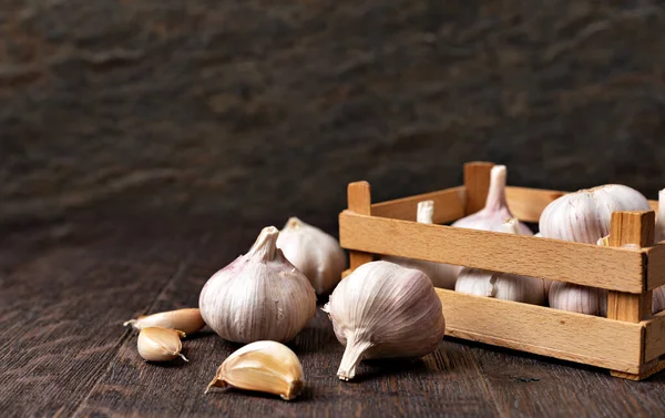 Knoflookteentjes Bollen Vintage Houten Tafel — Stockfoto