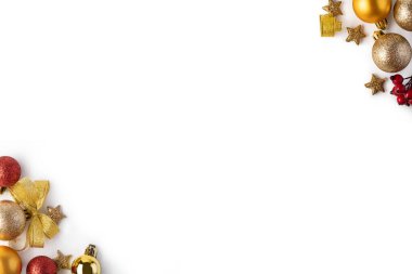 Beyaz arka planda Noel arkaplanı. Uzayı kopyala Kış tatili, yeni yıl.