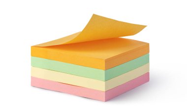 Beyaz arkaplanda izole edilmiş kağıt notlar bloğu