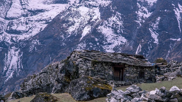 Landscape view of traditional rural stone house in Nepal\'s high mountains.  Sagarmatha (Everest) National Park, Nepal.