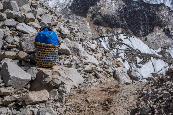 Taşa terk sherpas çanta görünümünü kapat