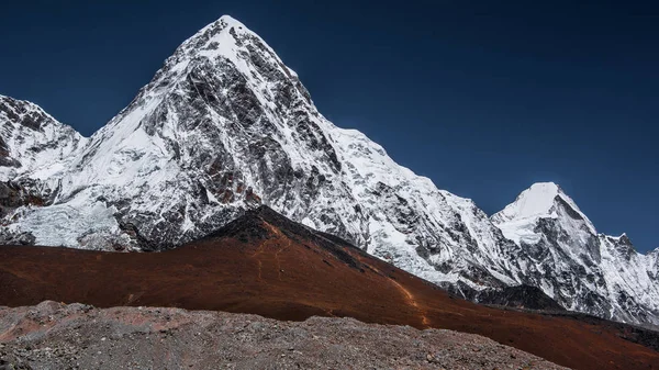Paisaje de Kala Patar (5.643 m ). — Foto de Stock