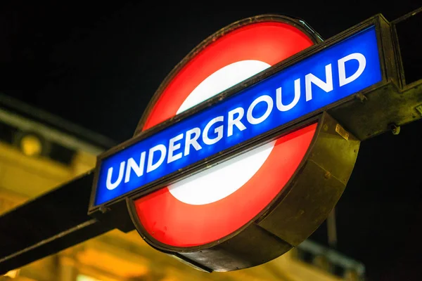 London Egyesült Királyság 2017 Február London Underground Jele Sorok Együttesen — Stock Fotó