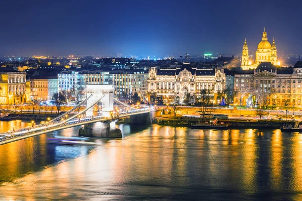 Budapest Magyarország December 2017 Széchenyi Lánchíd Egy Függőhíd Amely Buda — Stock Fotó