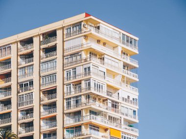 İspanya, Torremolinos 'ta bina cephesi