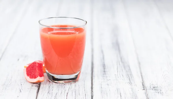 Grapefruit Juice (freshly squeezed, selective focus) — Stock Photo, Image