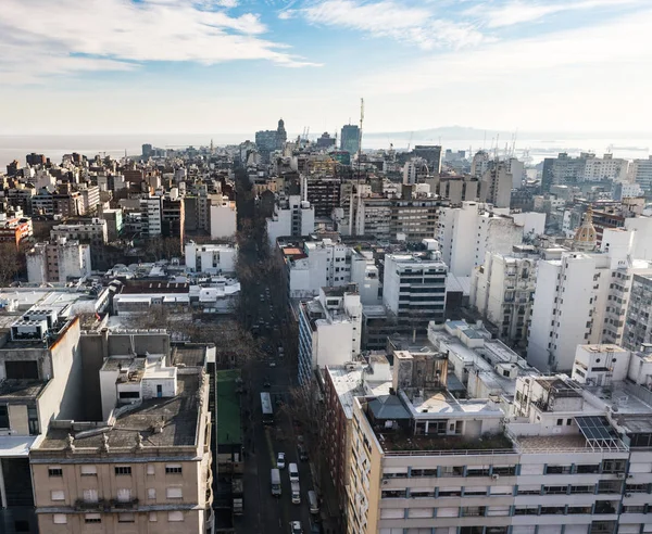 Solnedgång i Montevideo (huvudstaden av Uruguay, södra Amerika) — Stockfoto